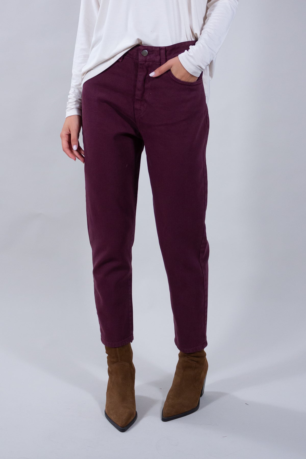 PANTALONE BOYFRIEND TINTO CAPO